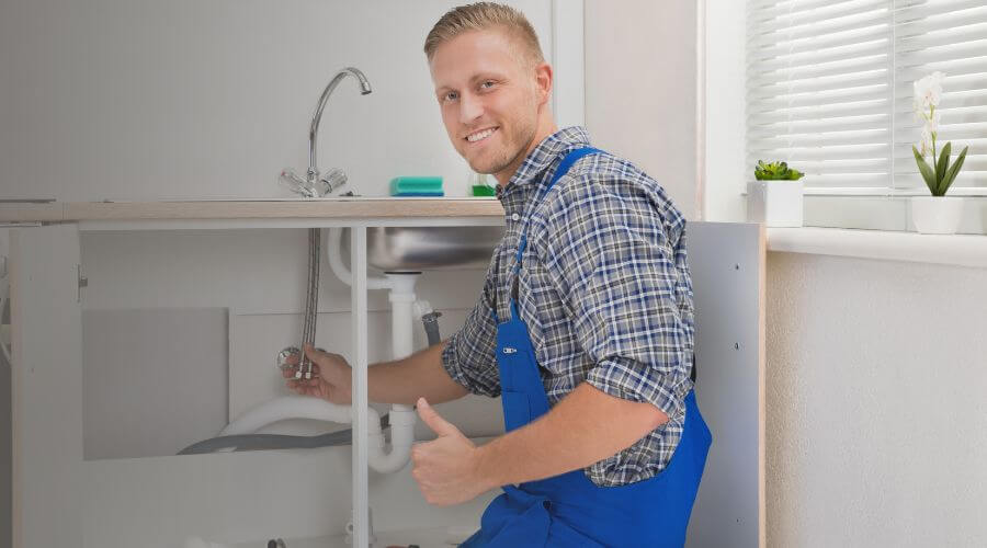 Expert burst pipe repair services in Greenview, IL